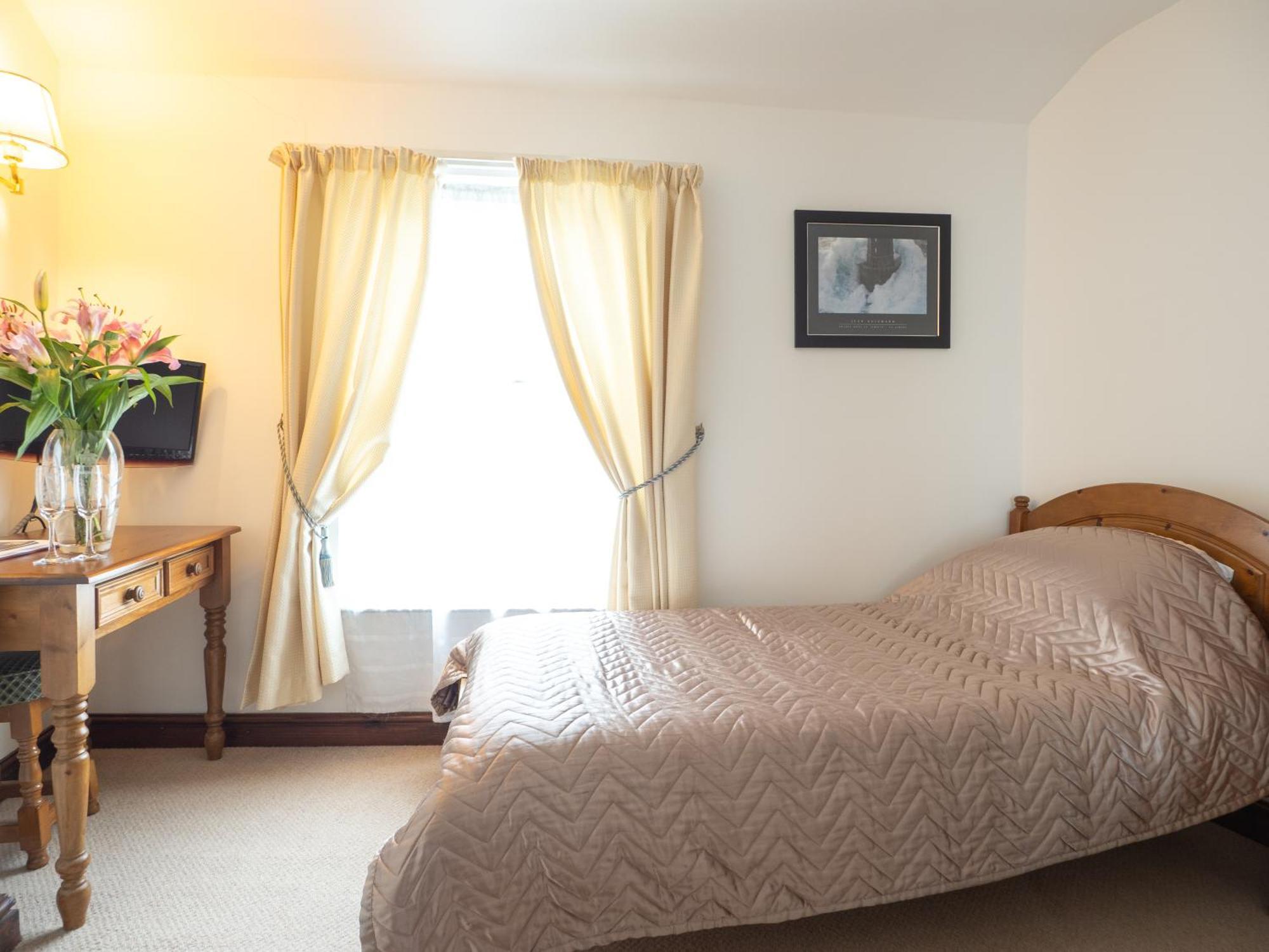 Garden Hotel Bangor  Phòng bức ảnh